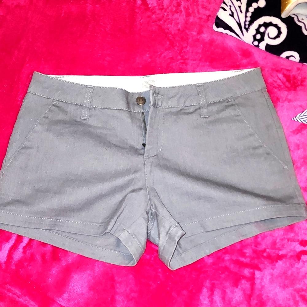 Volcom grey womes size 5 like new